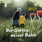 Enkel und Großmutter sind zu sehen, wie sie über eine Wiese laufen, im Vordergrund wachsen Mohnblumen.